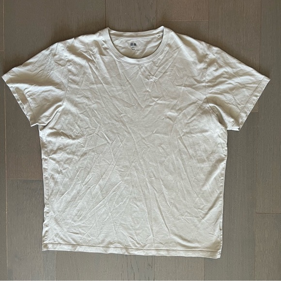 Uniqlo Beige Supima Cotton Crew Neck Short Sleeve T-Shirt - Picture 2 of 8